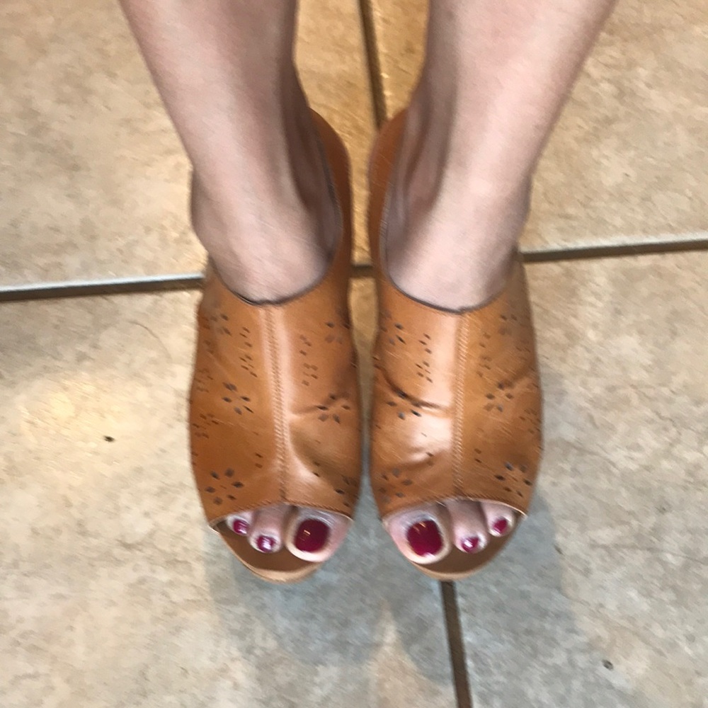 Groove High Heels Sandals 👡